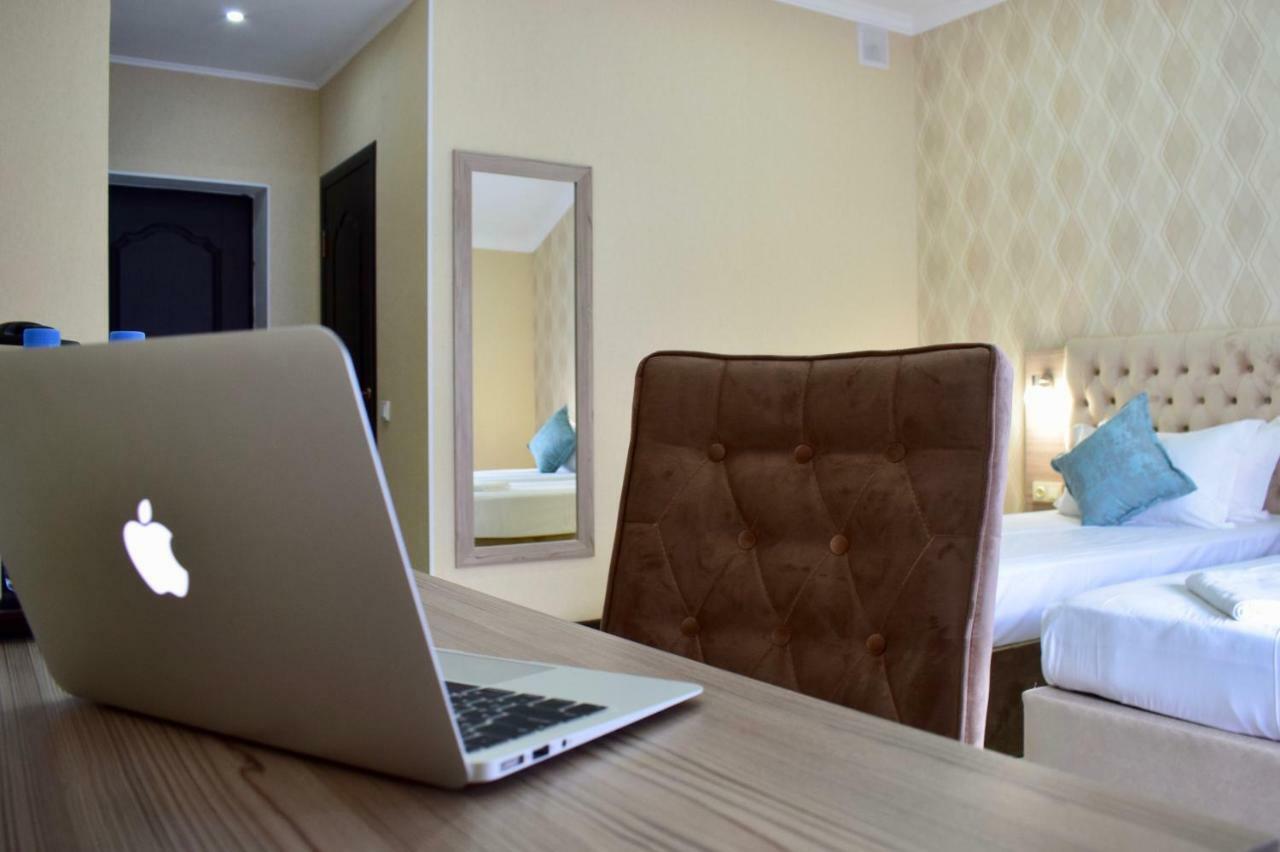 Dostar Inn Šymkent Exteriér fotografie