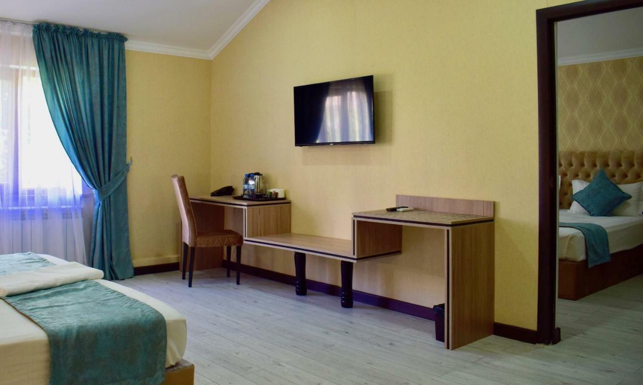 Dostar Inn Šymkent Exteriér fotografie